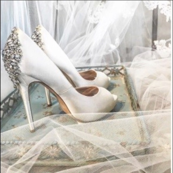 BADGLEY MISCHKA NILLA EMBELLISHED HEEL SHOE - Picture 5 of 8